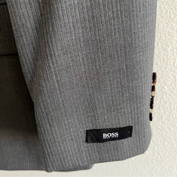 NWT Hugo Boss Pinstripe Gray 3Button Suit Scorsese Movie Hollywood Unhemmed - Picture 4 of 17